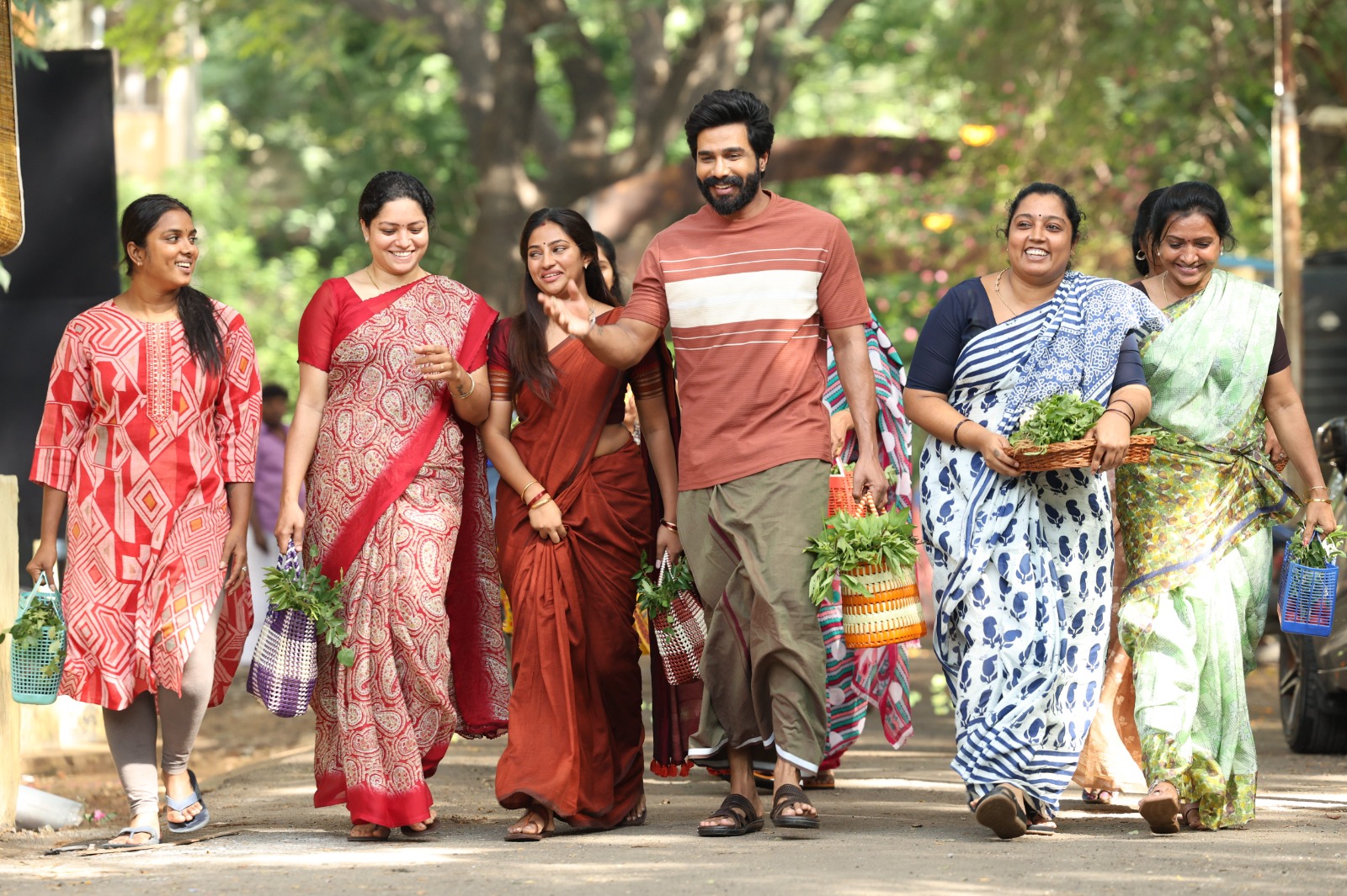 சிரிப்பும், சென்டிமென்டும், குடும்ப பொழுதுபோக்கும் கலந்த வெற்றிப்படம் – 'கட்டா குஸ்தி 2' திரை விமர்சனம்